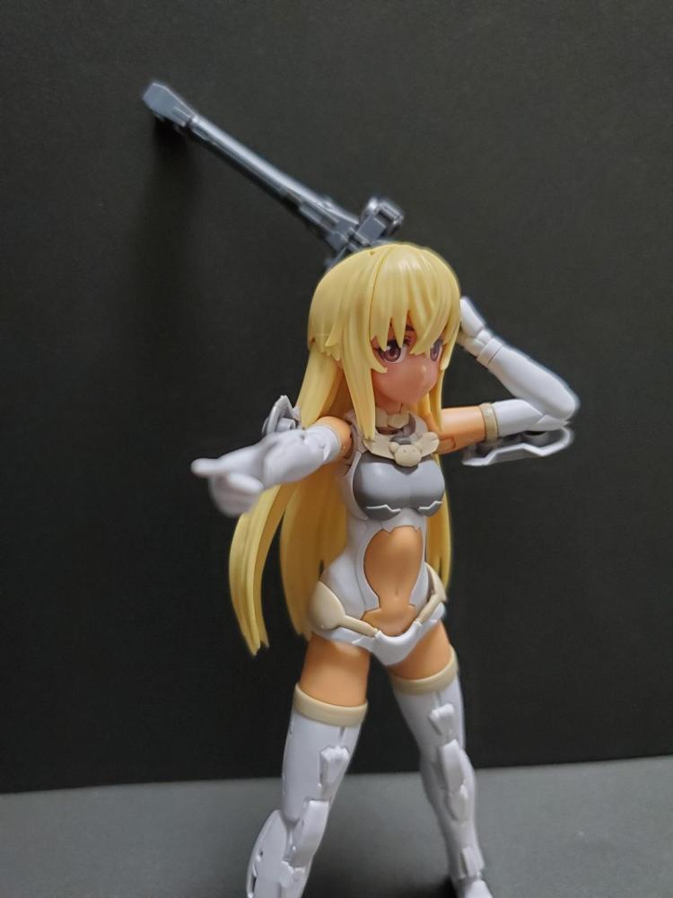 キリッと得意げなルルチェさん