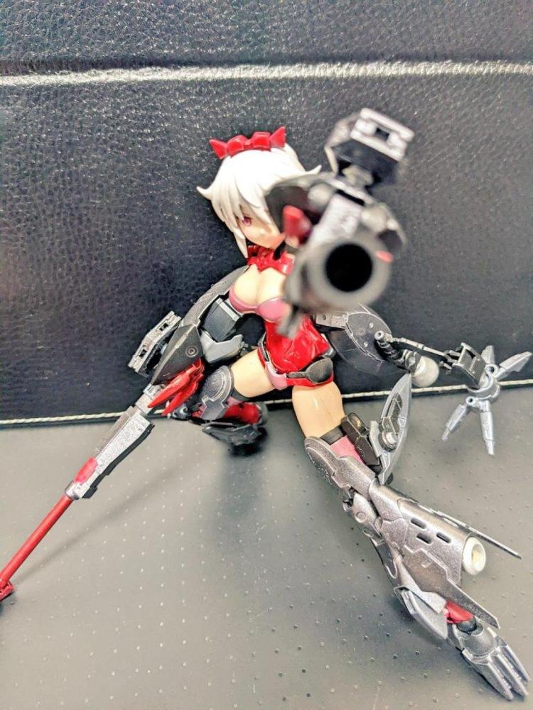 サブ装備:ハンドキャノン