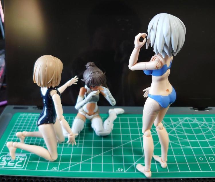 私の水着はまだー！？