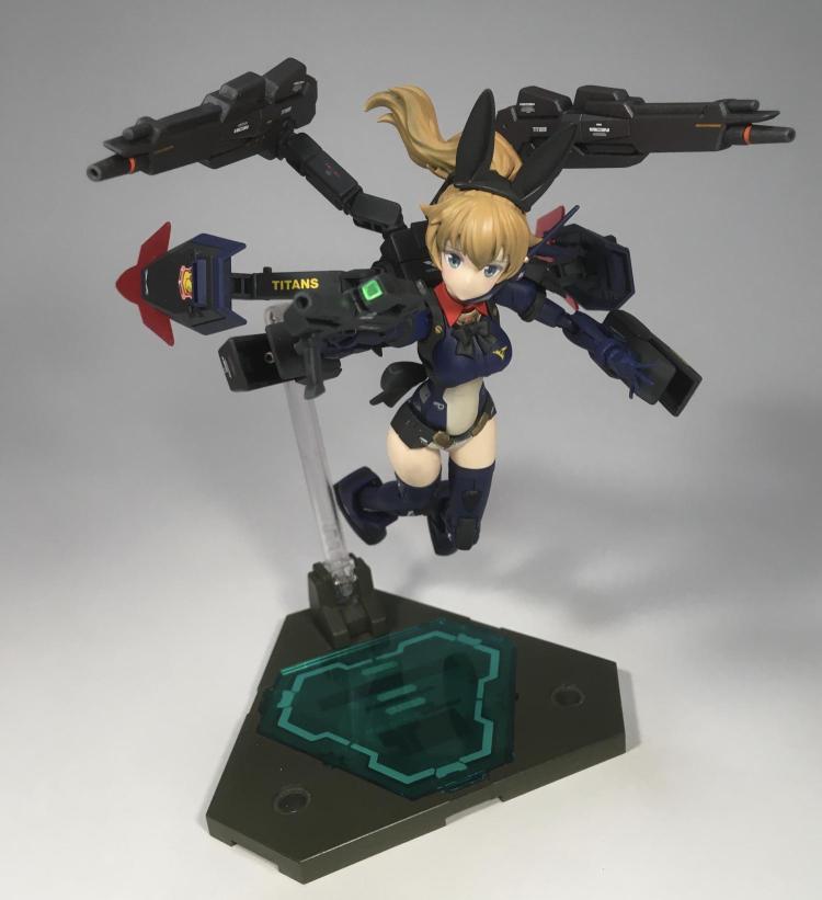 スカート無し正面