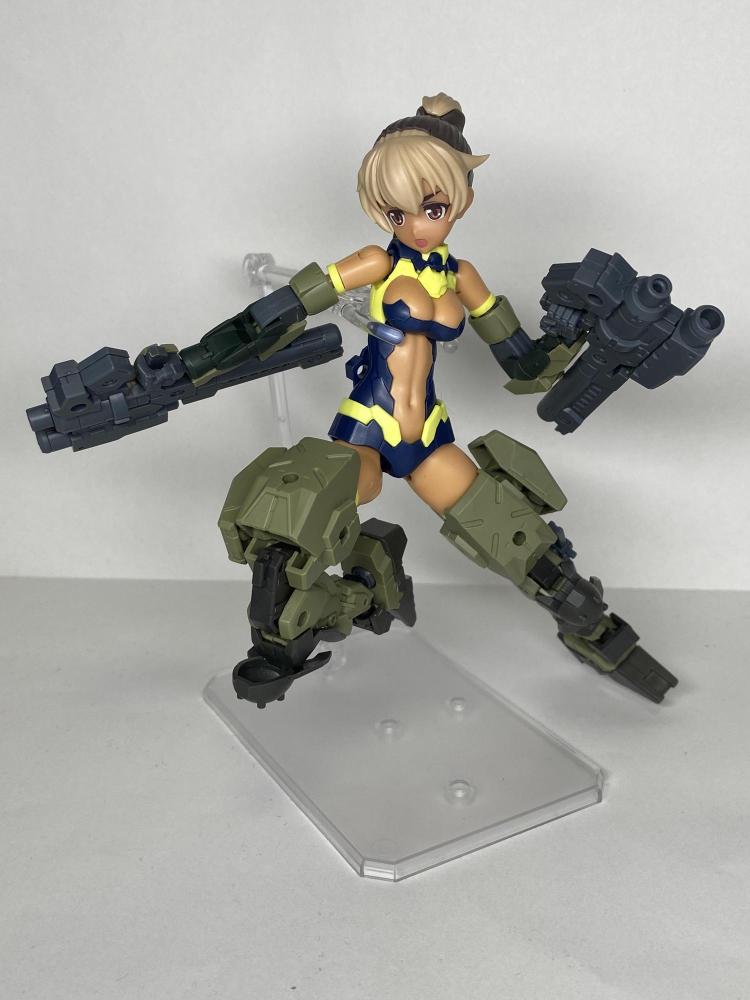 第一形態、軽装格闘モード