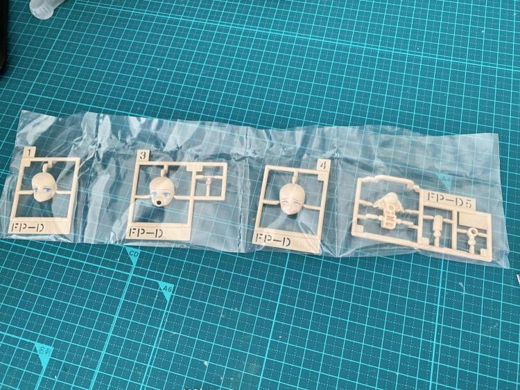 交換パーツを収納するときに