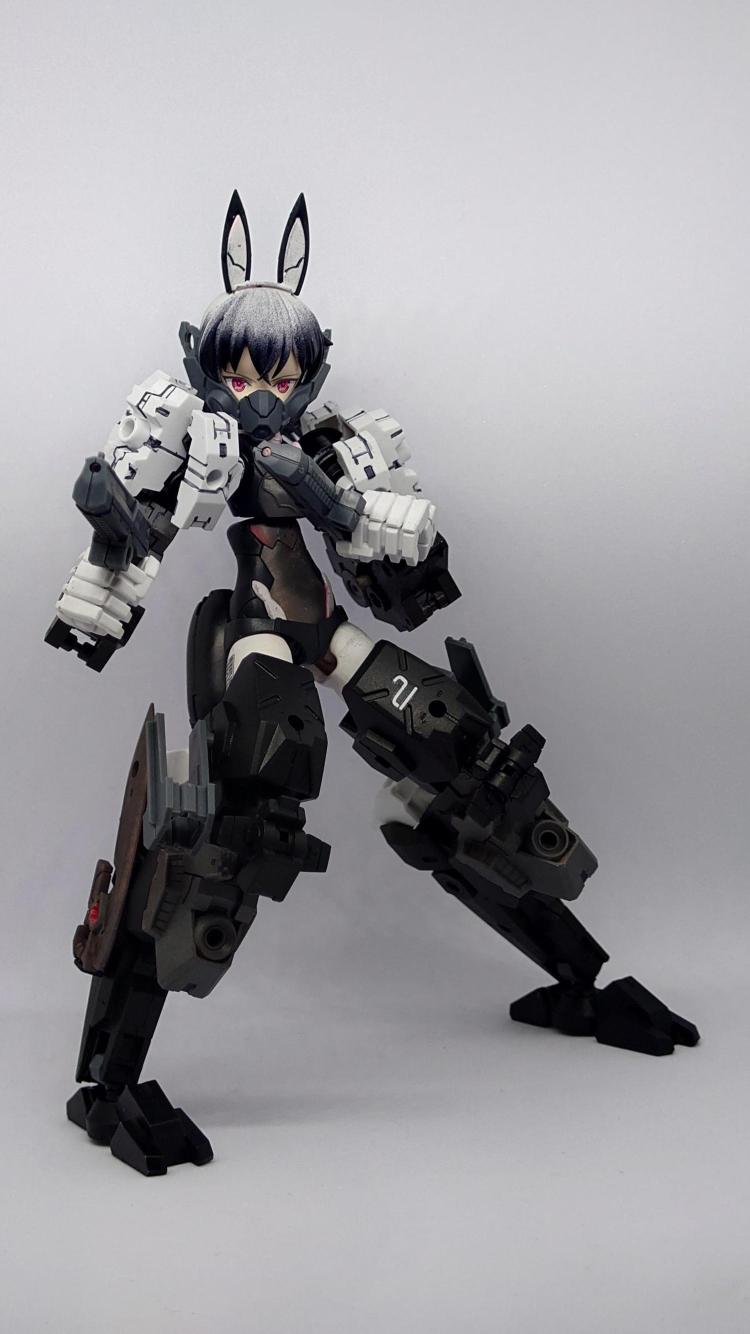 「近接戦だって……できる」