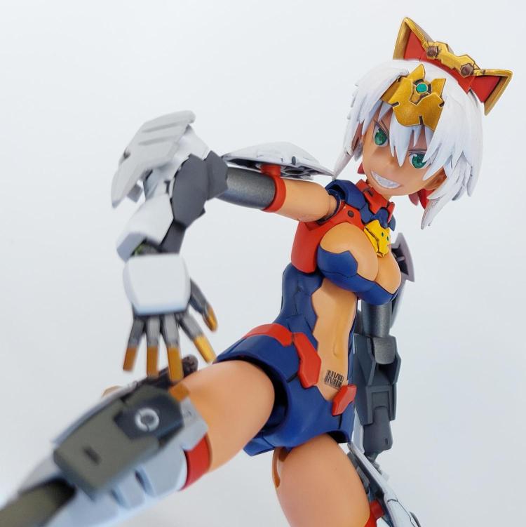 「ああ、それとも…『コッチ』じゃねぇと、やる気が出ねぇか？」