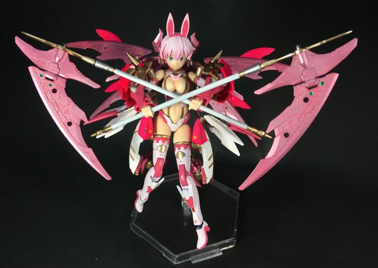 ツインタワー状のものは2本の大鎌