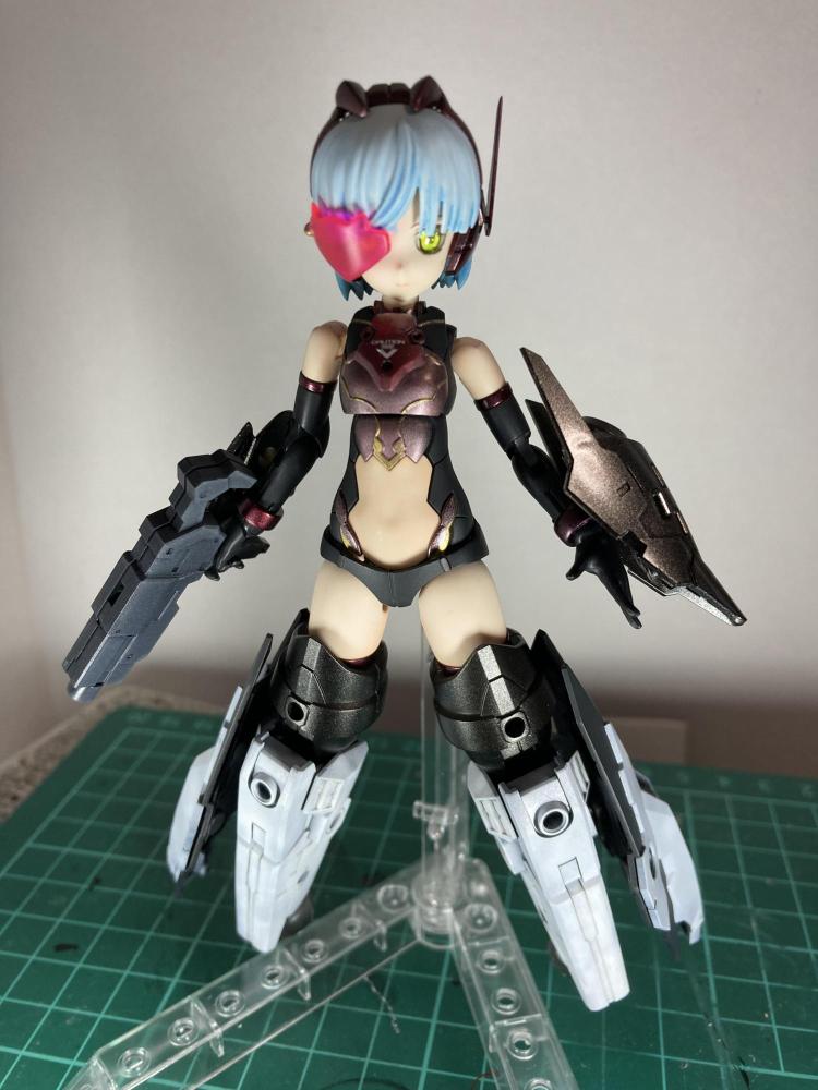 調子に乗ってバイザーとかつけちゃいました。