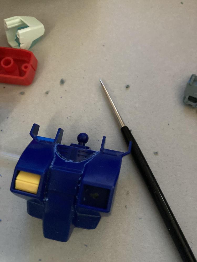 ケガキ針使ってパーツ分割