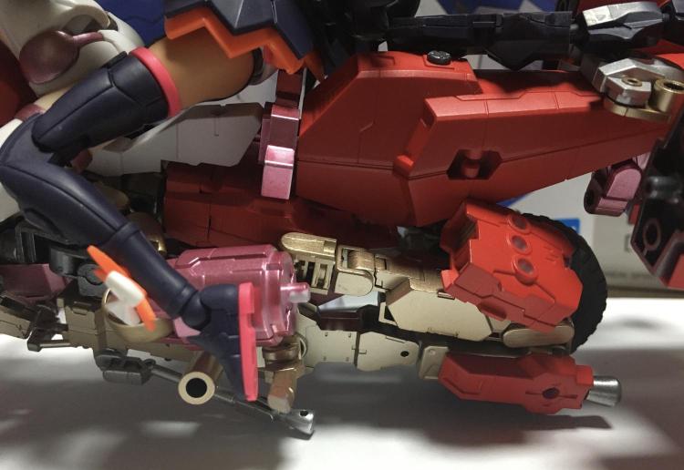 リアアームアクスル部