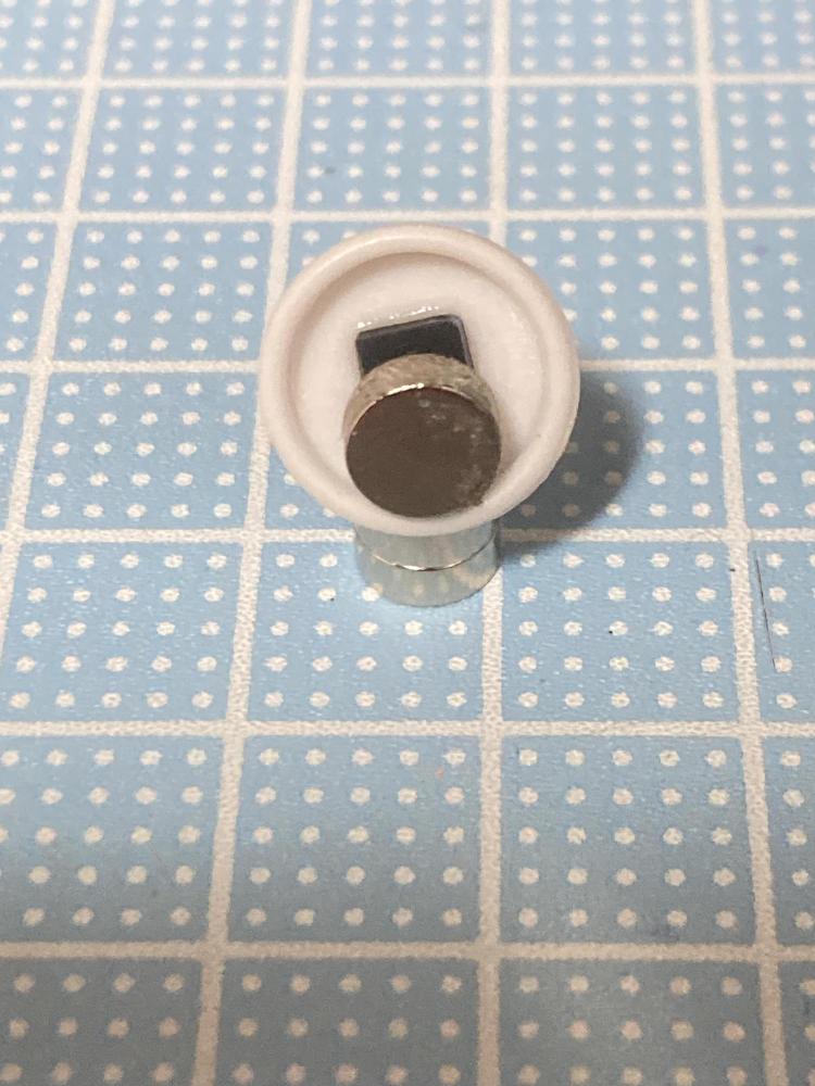 目の装着加工