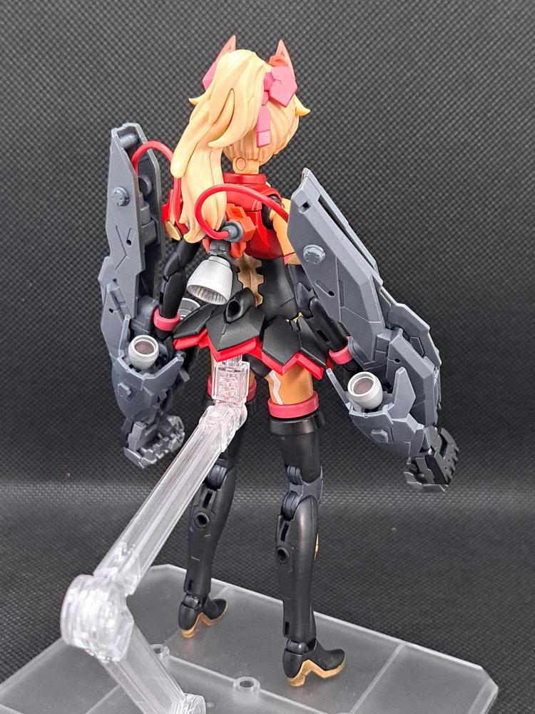武装形態(アームドモード)　後