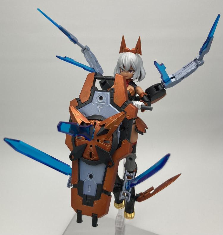 セブンのブレードでアタック