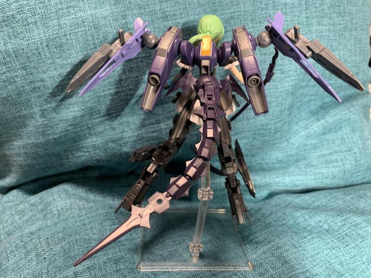 後ろからの見た目が少し寂しかったので