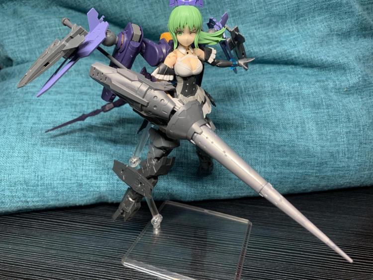 武装さらに追加