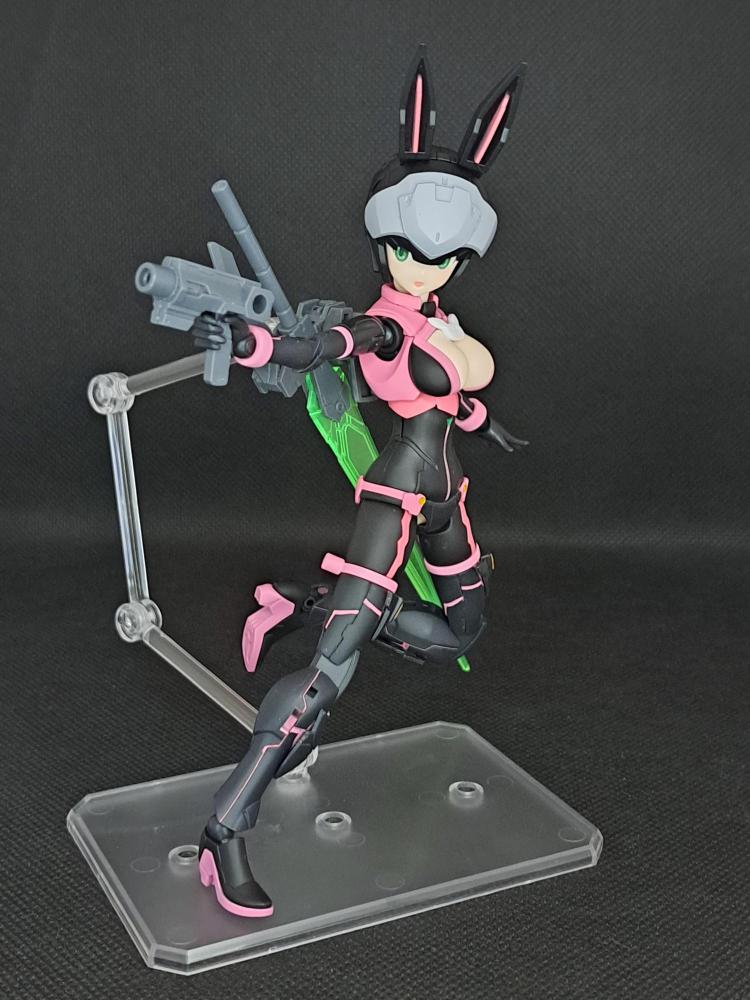 武装(ハンドガン)