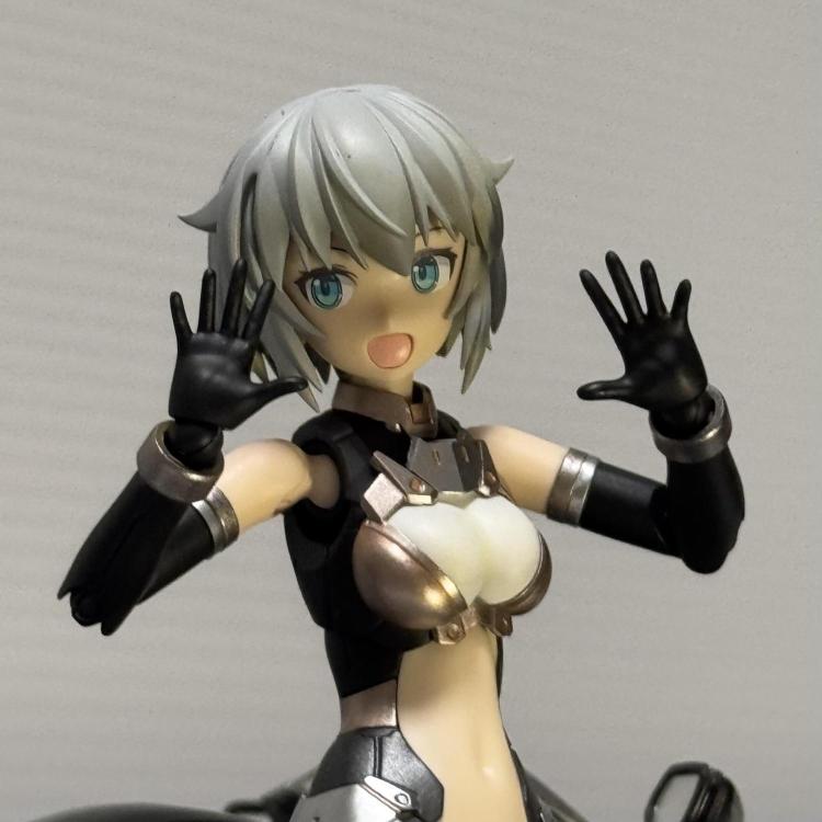 ヘルメットなしです