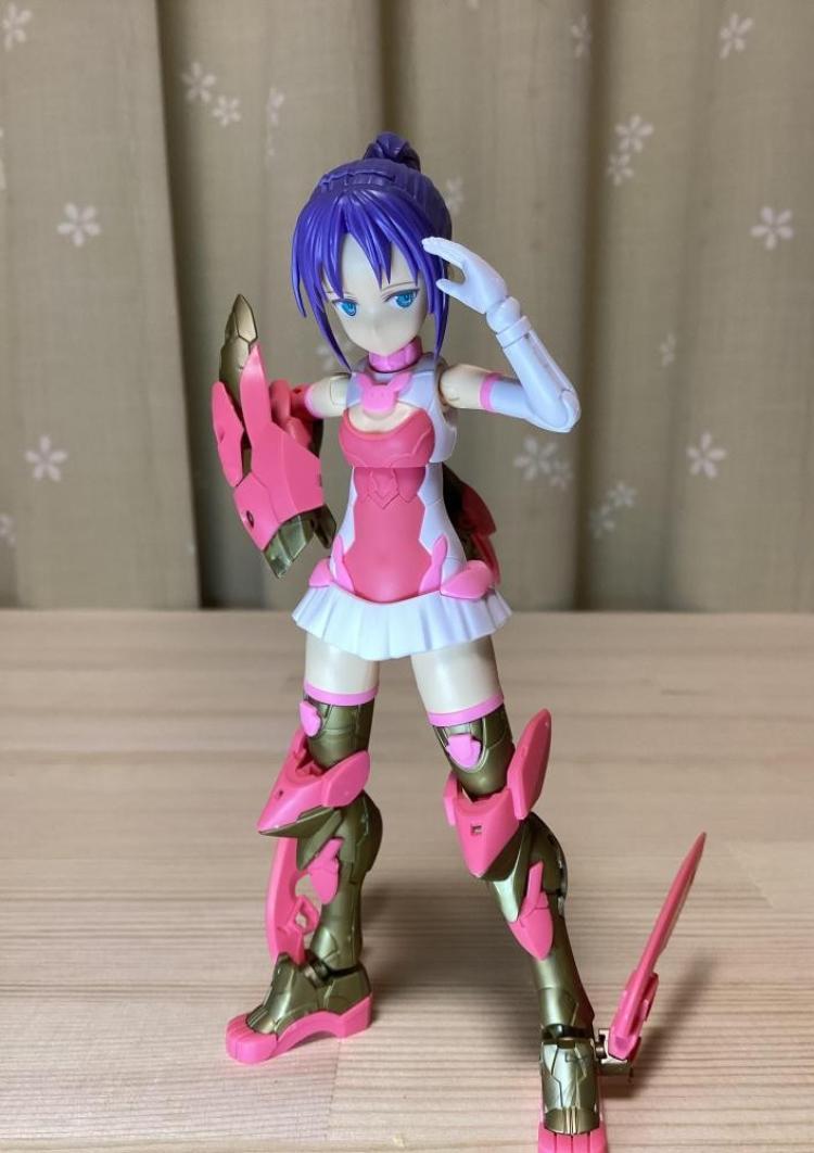 キリっとした表情