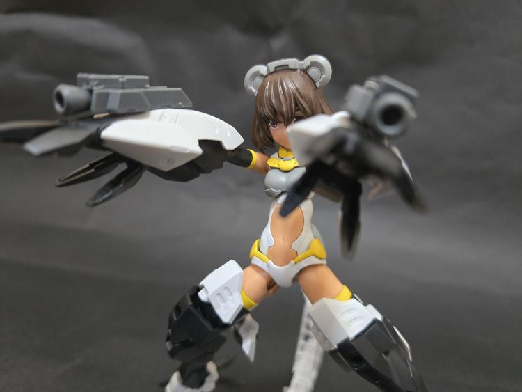 SIS-X03＋OP-03　ショコラ【メカニカルアーマー】