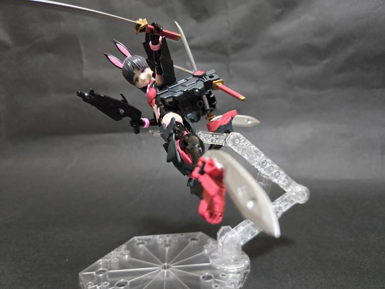 脚部ククリブレード