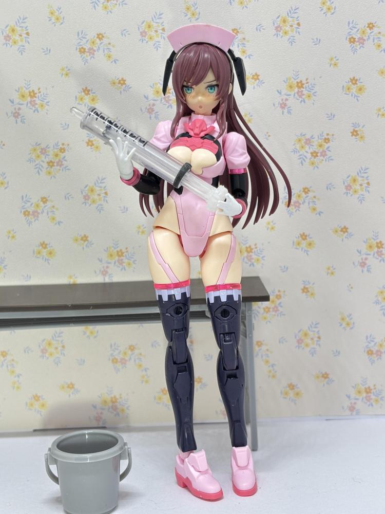 じ、じゃぁ…い、入れます…ね…