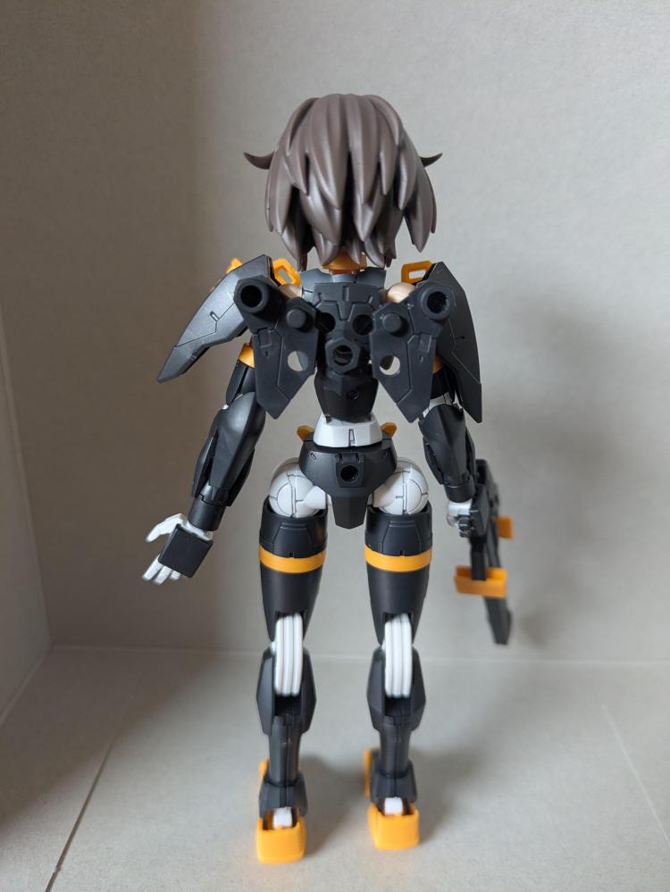 背面
