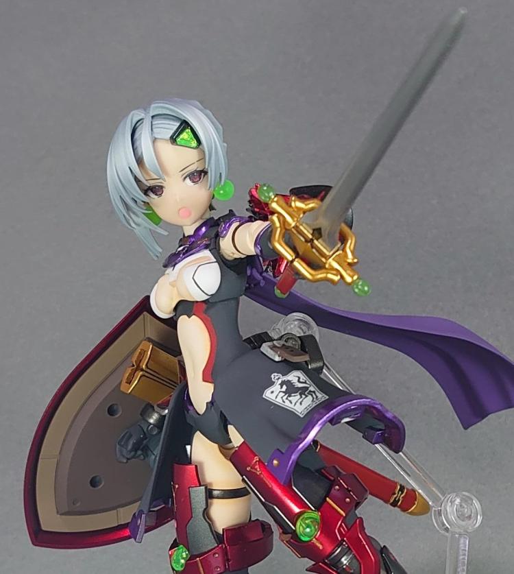 ミネルヴァコスチュームの暗黒騎士風仕立て