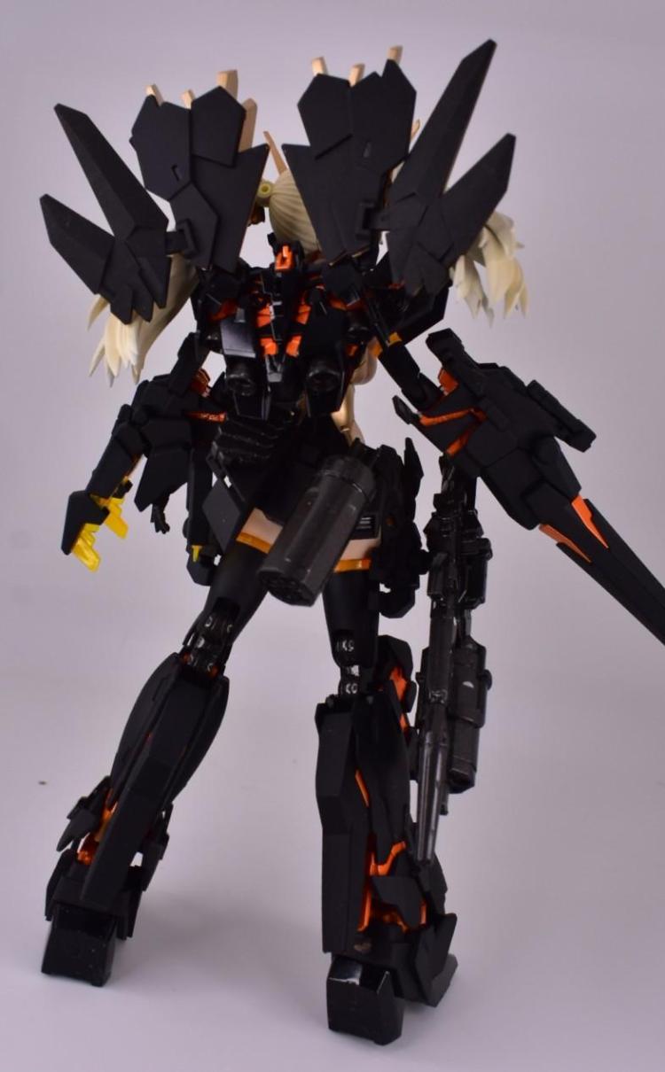背面