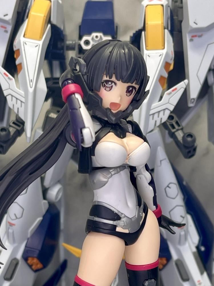 うちの子カリナの装備(MS少女編)