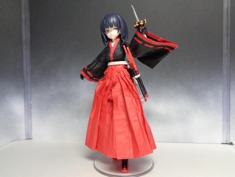 黒巫女ミコルル